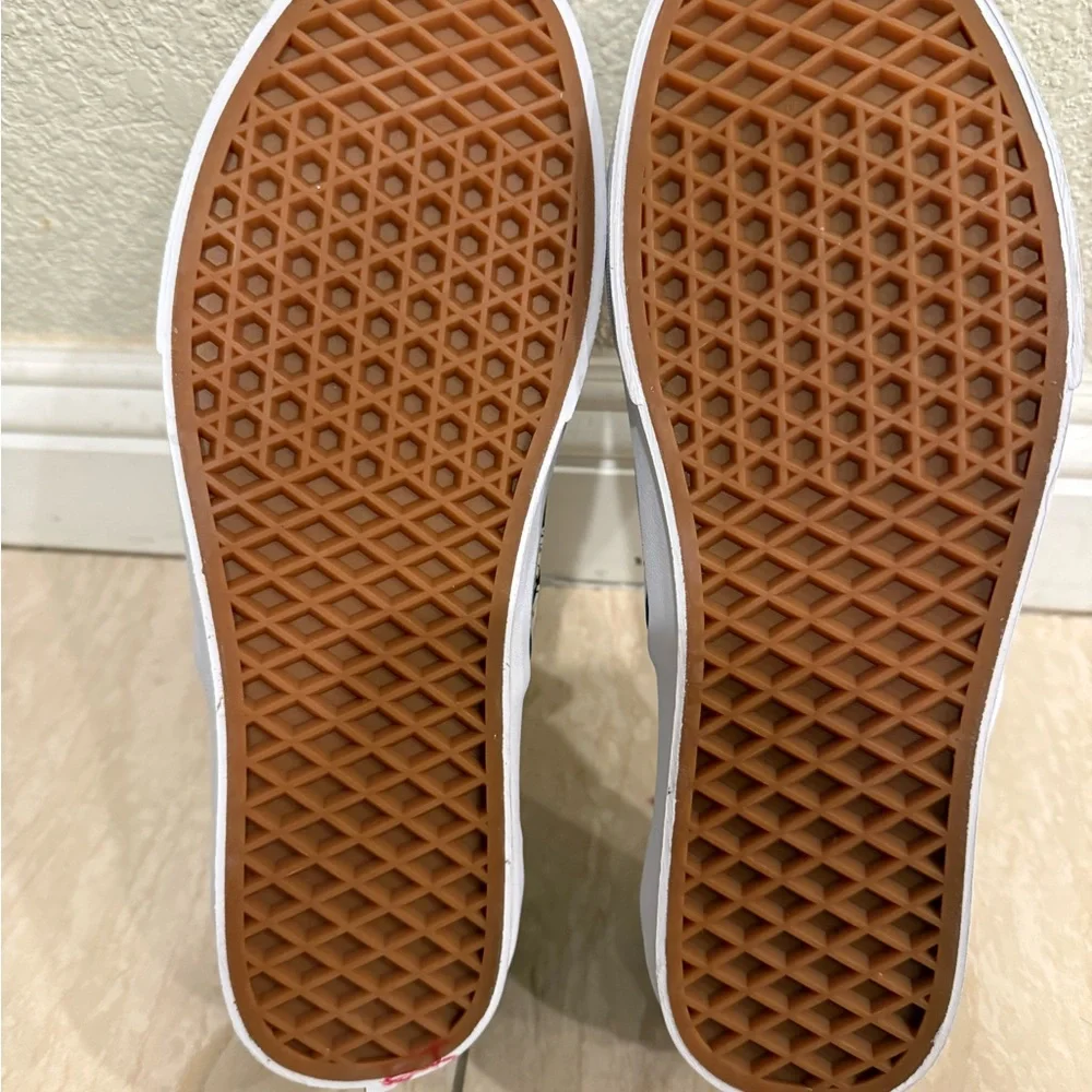 RARE Vans Unisex Snoopy Checkerboard Slip-On Sneakers - Size 8.5 M, 10 W - Picture 7 of 7
